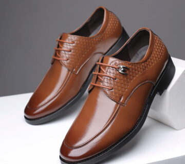 تفاوت کفش‌ چرمی یوشیج با دیگر برندها