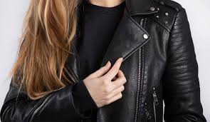 ترند ترین استایل چرمی تابستانه 2025